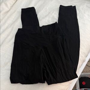 Aeria Black criss cross leggings